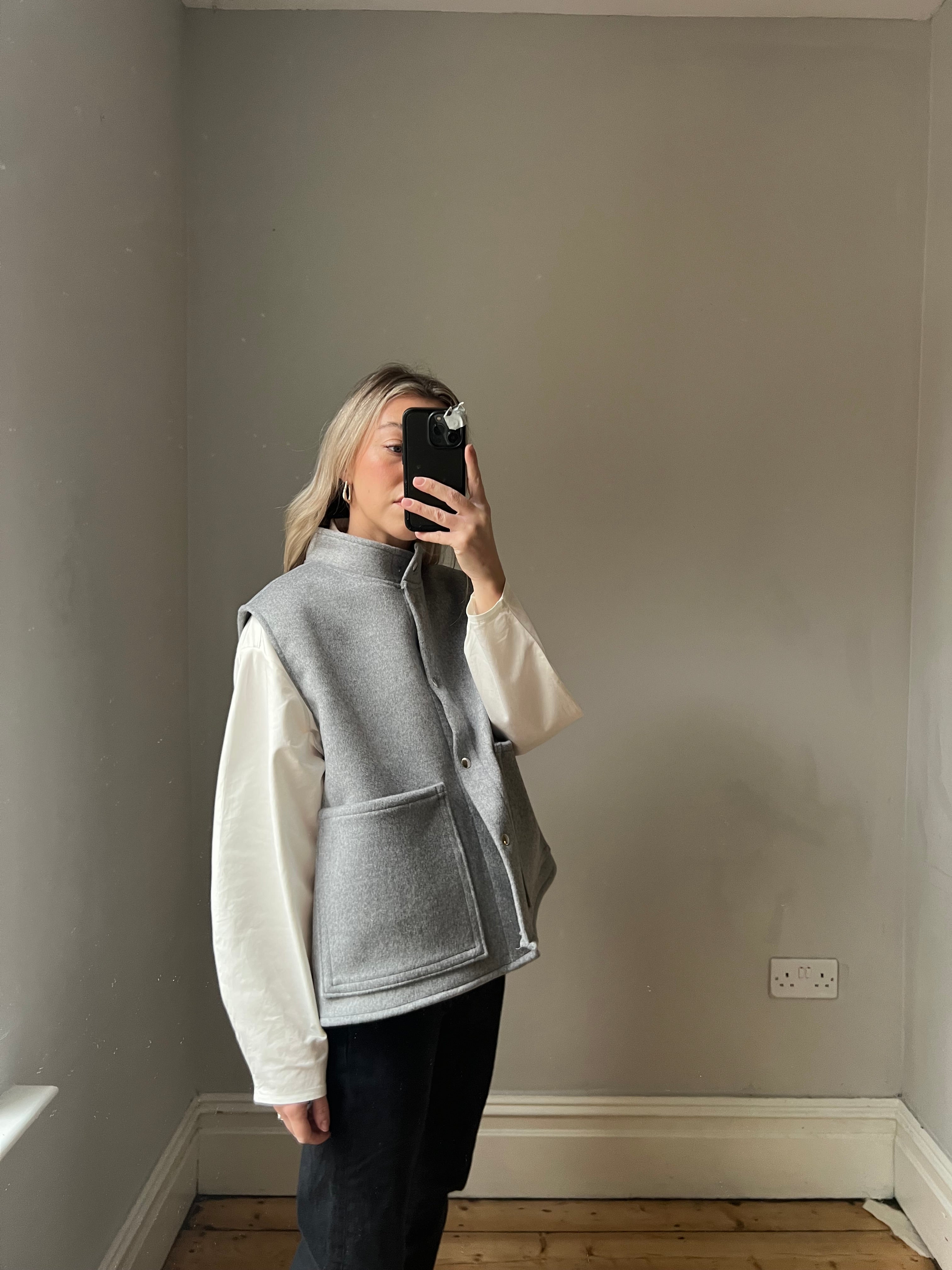 Sleeveless Grey Jacket