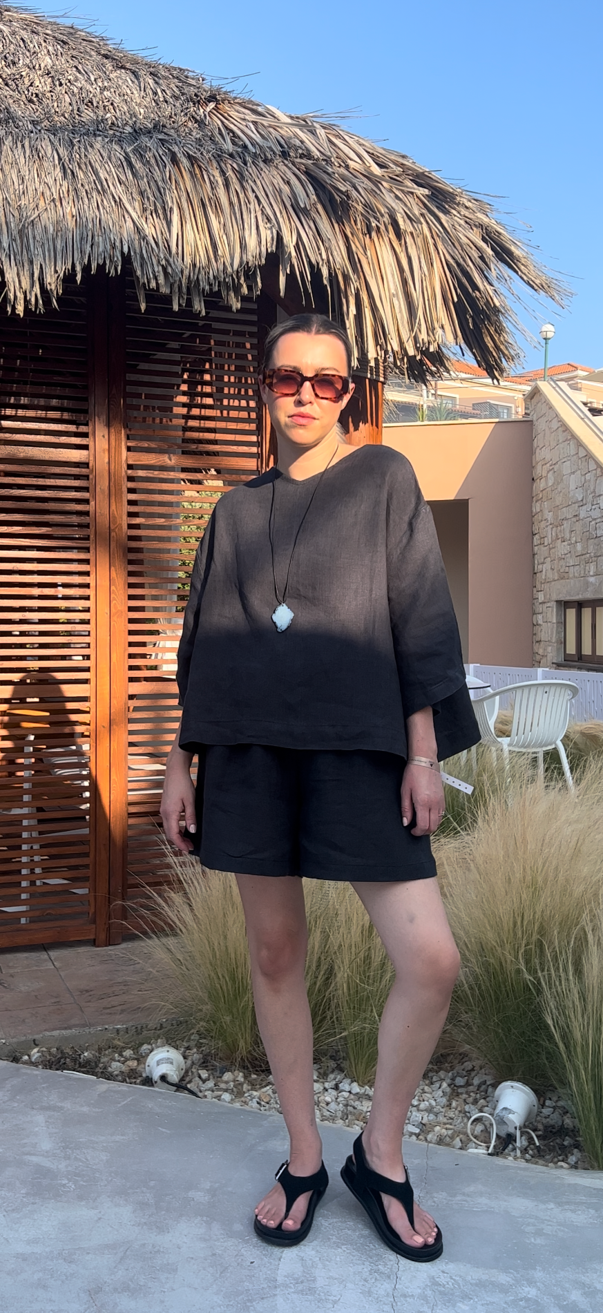 LINEN SHORTS