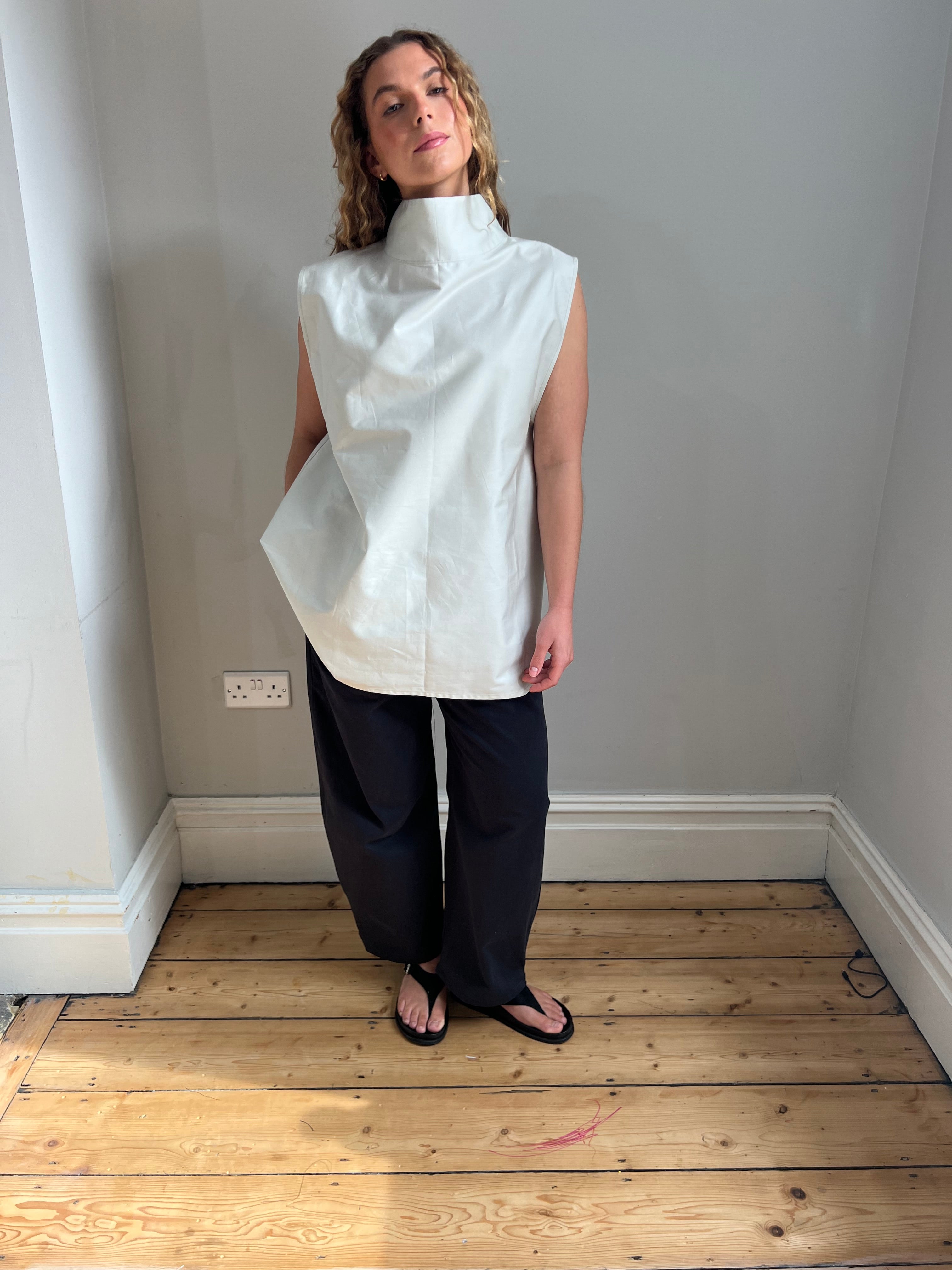 High Neck Shirt - Sleeveless