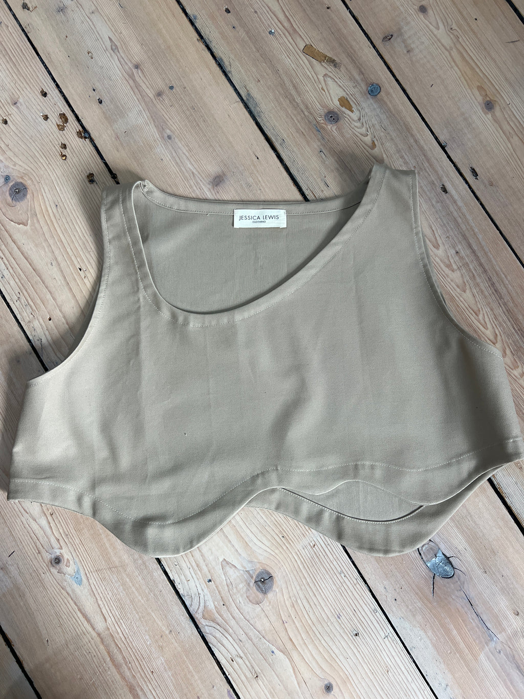 Wave vest- sample