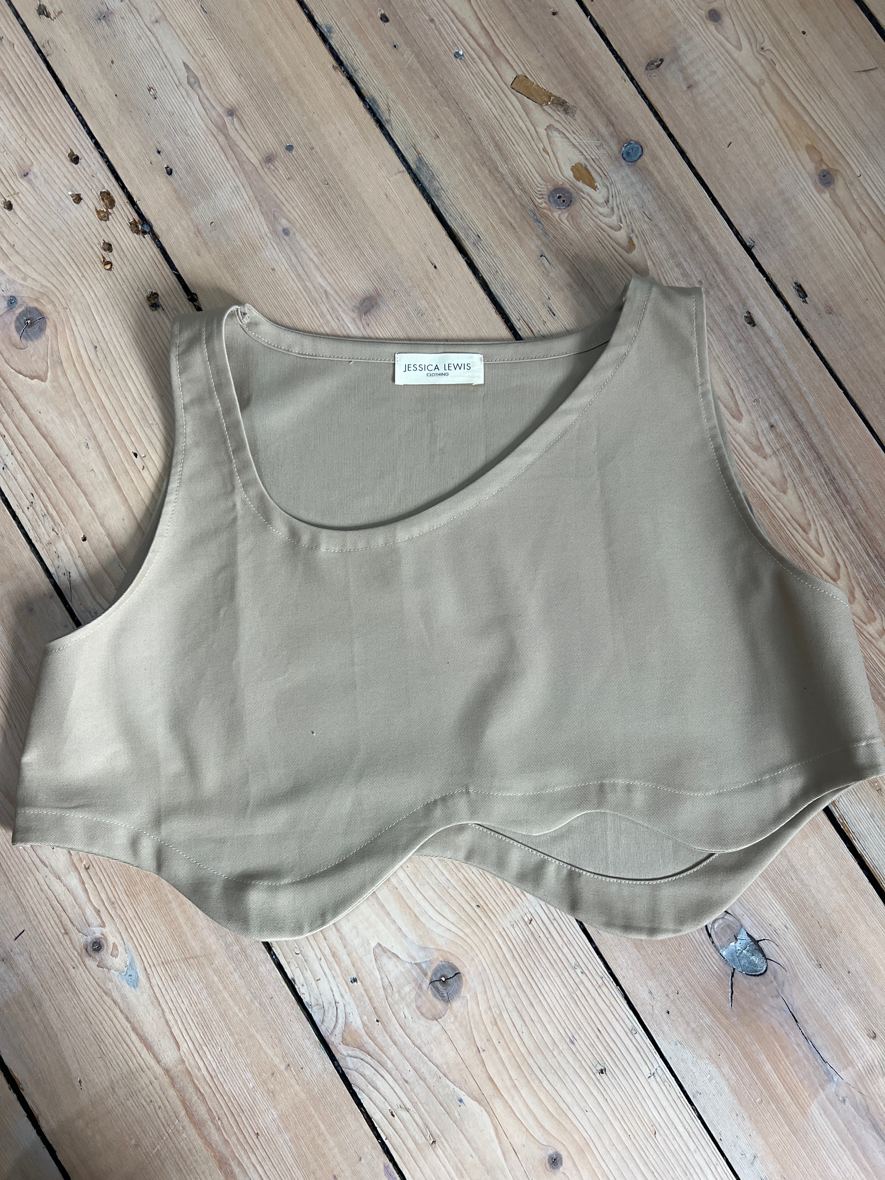 Wave vest- sample