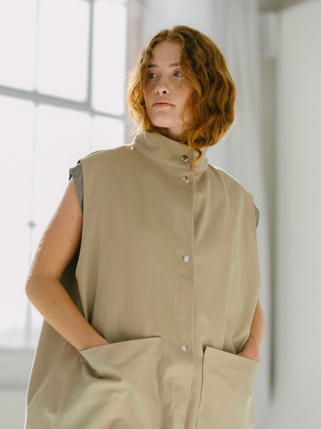 SLEEVELESS COTTON JACKET