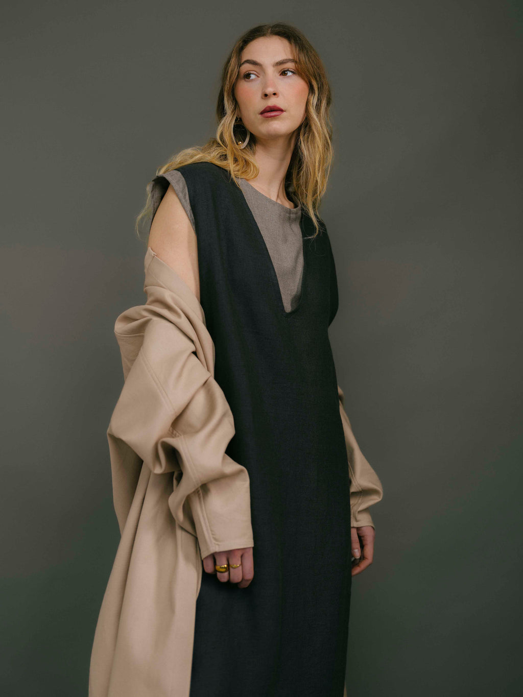 V NECK LINEN DRESS