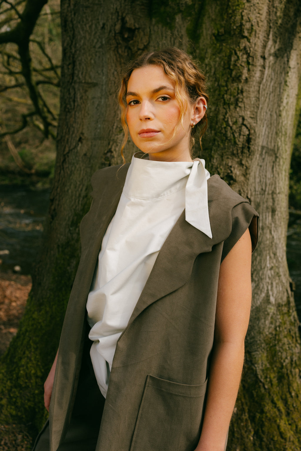 Wave Sleeveless Jacket